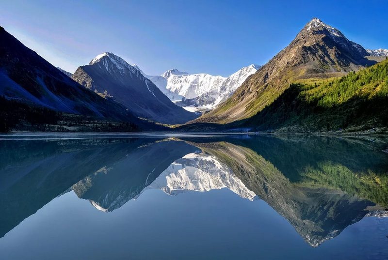 Аккемское озеро, горный Алтай,гора Белуха,долина Ярлу, Катунский заповедник